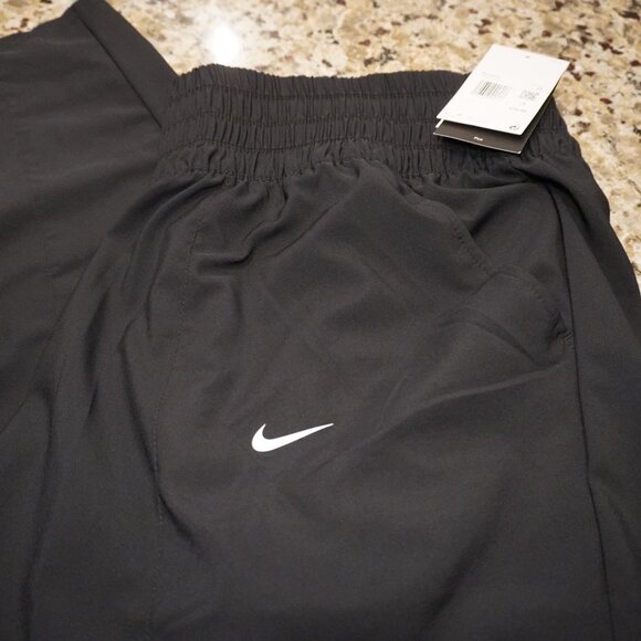 NWT- Nike- Black Dri Fit- Women's Plus 2X Training Pants - Picture 2 of 4